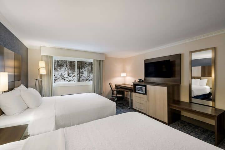 Room 12 of 51