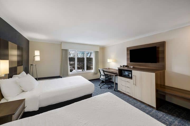 Room 11 of 51